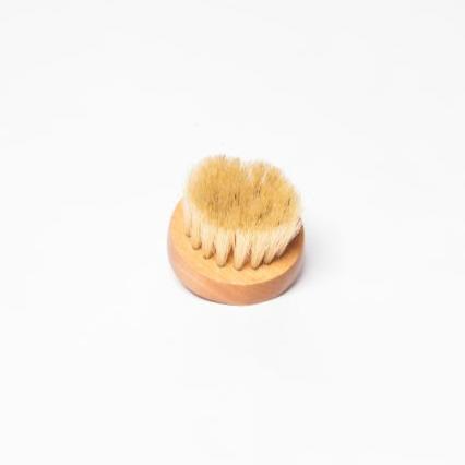 Facial Dry Brush